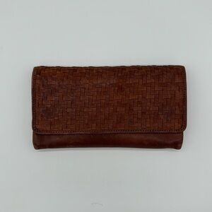 Vilenca‎ Holland Brown Leather Wallet - Beautiful Woven/ Rustic Design
